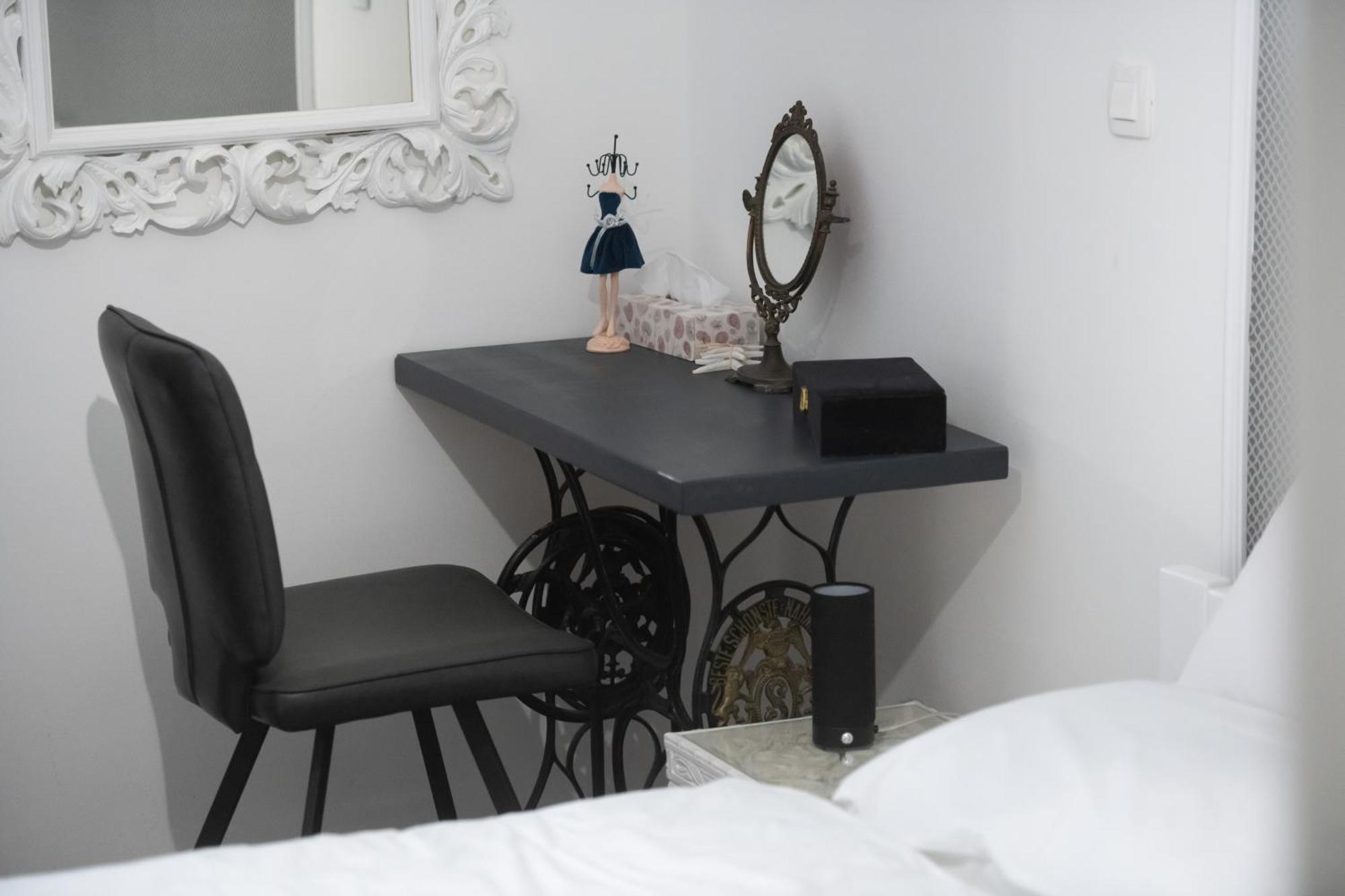Apartment Maria Q. Cantoni *