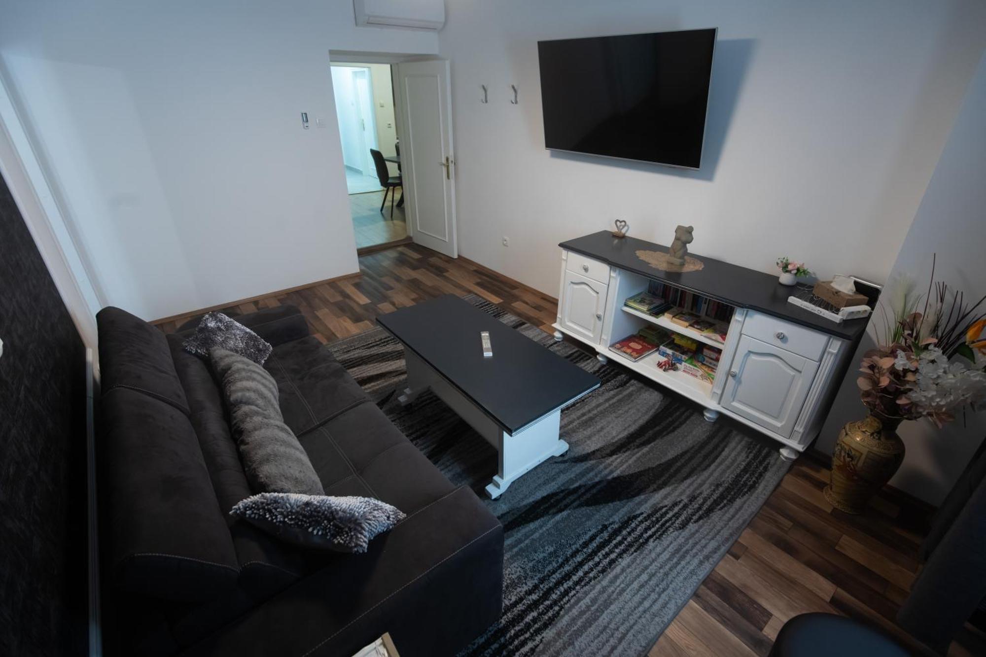 Apartment Maria Q. Cantoni *