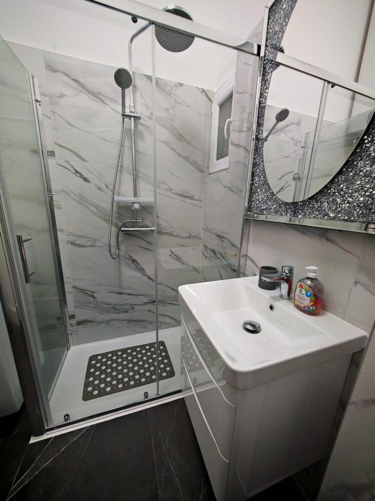 Apartment Maria Q. Cantoni *